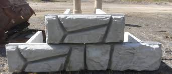 Steps to building a retaining wall with concrete blocks. Concrete Block Retaining Walls Masonry Retaining Wall