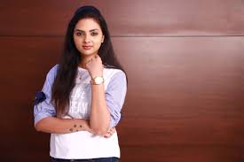 You can also watch tamil movies online on mobile or pc. Only Heroines On Twitter New Photoshoot Pic S Of Actress Sofia Sofia81914283 Her Upcoming Film Lakshmi In Tamil