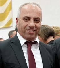 DIe VolKSbanK nIeDerrheIn ehrt