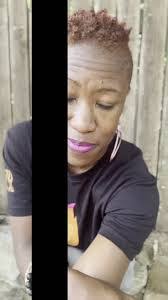 Candice Lyons's Instagram, Twitter & Facebook