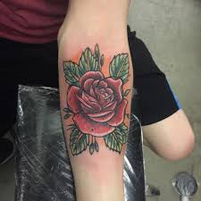 Rose tattoos seem to never lose their popularity as they are chosen by both women and men worldwide. 160 Beautiful Rose Tattoos Meanings Ultimate Guide August 2021