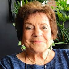 DEE HEINLEIN, 95, WORKED AT BANK,** # **VOUNTEERED FOR ANIMAL SHELTER**  Doris A. “Dee” Heinlein, 95, of Ridgefield, passed away peacefully at home 