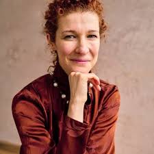 17 DIFFERENT WAYS TO WEAR SCARF Here is how to wear scarf in winter. Plus…  🤖CYBER MONDAY OFFER 🤖 A HUGE discount