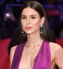 Lena meyer landrut is a popular german singer and songwriter. Lena Meyer Landrut Sensationelles Comeback Jetzt Ist Es Offiziell Intouch