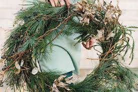 I wanted to share this with you before i pack it away for a year. Ring In The Season With Holiday Wreaths New England Living