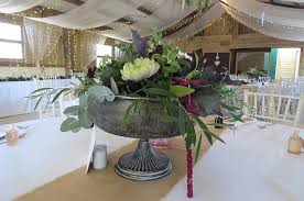 Each Table Had A Slightly Different Flower Arrangement From The Garden Of Weedon Florist Furtho Manor Farm Furthomanorfarm Instagram Photos And Videos I 2020