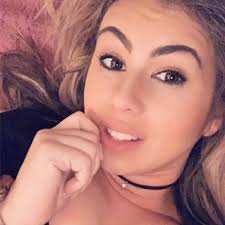 Iris Glover (@mamacita0811)