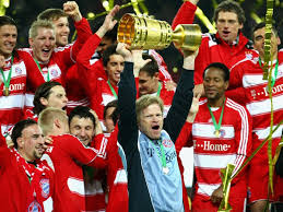 Da hören die guten nachrichten aber auch schon auf. Luca Toni Schiesst Fc Bayern Munchen Zum Dfb Pokal Sieg Dfb Deutscher Fussball Bund E V
