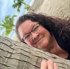 This is a song for you, for us, for everyone... ”Just Wanted You To Know”  is a song reminding everyone to reach out to your loved ones, near and far.  Please share