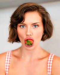 Hey all! Just wanted to drop a line to just go ahead and get it out there  that I am booking all throughout next year! I've been pretty out of the game