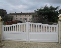 RÃ©sultat de recherche d'images pour "portail pvc"