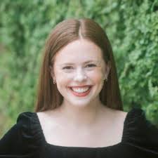 Fiona Hayden's Instagram, Twitter & Facebook