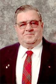 Darren Carey's Instagram, Twitter & Facebook