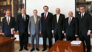 Koç 14 aralık 2019 tarihinde düşme neticesinde sol kalça kırığı tanısı ile amerikan hastanesi'ne yatırılmıştır. Hisarciklioglu Koc Holding Onursal Baskani Rahmi Koc U Ziyaret Etti