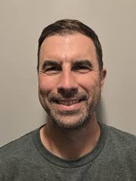 4 candidates vie for 3 seats