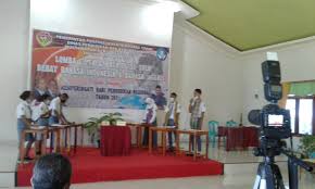Lomba debat bahasa indonesia 2021. Sman 1 Soe Juarai Lomba Debat Bahasa Indonesia Antar Sma Se Tts