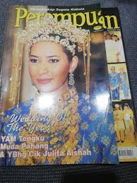 Ini nasib bekas permaisuri agong tuanku siti aishah selepas kemangkatan dymm sultan. Majalah Perempuan Books Stationery Magazines Others On Carousell