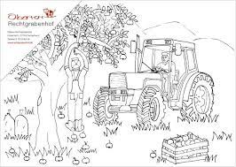 Traktor sind große fahrzeuge in der regel in betrieben eingesetzt. Ferien Im Schwarzwald Auf Dem Bauernhof Rechtgrabenhof