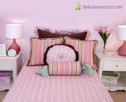 Toz Pembe Rengi Kullanilan Yatak Odalari Dekorasyon Bul Yatak Odalari Yatak Pembe