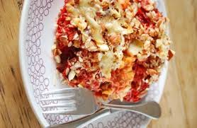Gratin De Legumes Racines Et Streusel De Noisettes Gratin De Legumes Cuisson Des Aliments Legumes Racines
