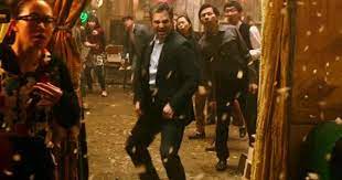 Now You See Me 2 Gif Find Share On Giphy Mark Ruffalo Giphy Cool Gifs