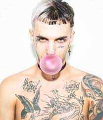 Achille lauro, nome d'arte di lauro de marinis, è un rapper romano classe 1990. Achille Lauro Presents His Second Book 16 Marzo L Ultima Notte Mvc Magazine