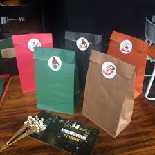 Chemise à pression en polypro. Chine Le Papier Kraft Food Sweet Sacs En Papier Brun De Champignons Pochette De Rangement Du Pain Frais Cadeau De Bonbons Acheter Sac De Papier Sur Fr Made In China Com