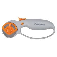 Fiskars Comfort Loop Rotary Cutter With 45mm Blade Rotary Cutter Fiskars Fabric Cutter