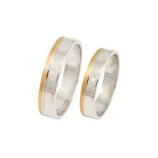 Svadobné obrúčky z bieleho zlata patria dlhodobo k najobľúbenejšej voľbe. Zlate Svadobne Obrucky 2014003 Zlatnictvo Zatecky S R O