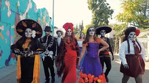 Aferrados a la fe, le pedimos a san josé obrero su bendición para que más temprano que tarde, podamos superar estos tiempos difíciles de pandemia y el jefe de estado escribió: Dia San Jose The South Bay S Largest Dia De Los Muertos Celebration