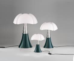 Check spelling or type a new query. Lampe Pipistrello Led Vert Agave Avec Ampoules On Off Par Martinelli Luce Lampe De Bureau