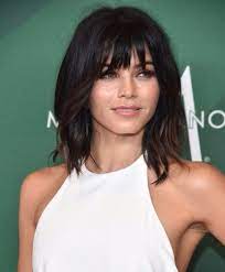 Short bobs with straight bangs are amazing short layered hairstyles for thick hair, especially if the bangs are textured, too. Short Dark Hair With Bangs Bpatello