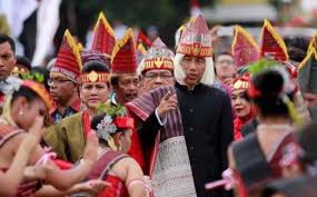 Munculnya keinginan dan kebutuhan dari masyarakat akan terciptanya kehidupan bersama yang teratur dan. 7 Peranan Lembaga Pengendalian Sosial Di Masyarakat