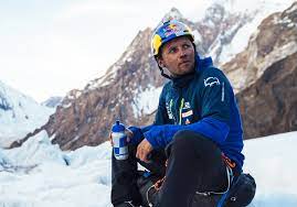 Born april 18, 1988 in rabka, poland) is a polish ski mountaineer, backcountry skier, mountain runner and climber. Skiers Bargiel And Smithwick Return To Karakorum Explorersweb