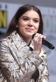 Hailee steinfeld 読み方