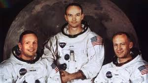 Michael collins plays a crucial role in the establishment of the irish free state in the 1920s, but becomes vilified by those hoping to create a completely independent irish republic. Major Tom Walking On The Moon Die Besten Songs Zur Mondlandung Artikel Von The Weather Channel Weather Com