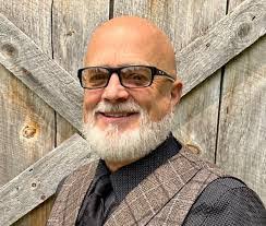 Frieda Matthews's Instagram, Twitter & Facebook