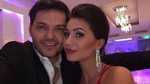 Cei doi vor să se bucure de micuța lor, anastasia maria. Amor Cu RepetiÈ›ie Cine Este Iubita Lui Liviu Varciu ApropiaÈ›ii AÈ™teaptÄƒ Nunta Impact
