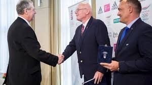 Az ns vasárnapi vendége ezen a héten gulyás lászló sportriporter. Gulyas Laszlo Nem Nezi Hanem Csinalja M4 Sport