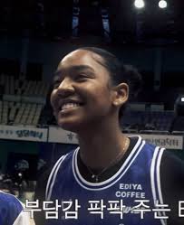 CLOSE THE DOORS USHERS🙏🏽🗣️| #fypツ #fyp #womensbasketball #basketball  #leehaeran #kianasmith #lgbt