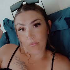 🎄🎁During the holiday season everyone can use some extra cash, whether it  is for presents, food or bills. 🙋‍♂️🙋‍♀️If you "Like"/"Share" and tag two  friends who would love some extra cash, at