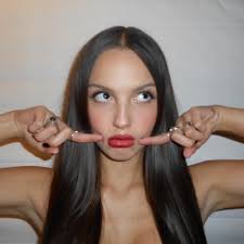 Grace Riddle (@graceriddle18)