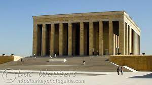 Emin onat ile orhan arda'nın tasarımı olan yapı kompleksinin 1944'te başlanan inşası 1953'te tamamlanmıştır. Ataturk Mausoleum Ankara Images Travel Tips Turkey Photo Guide