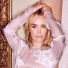 251,541 likes · 7,555 talking about this. Amanda Holden Online Holdenonline Twitter