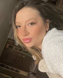 Blanca Vasquez's Instagram, Twitter & Facebook