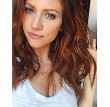 This Is Like My New Fave Can Her Hair Stay This Color Forever Hair Color Auburn Dark Red Hair Color Cool Hair Color