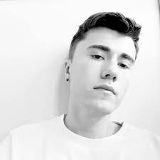 Justin Trivett's Instagram, Twitter & Facebook