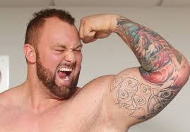 Martins Licis le arrebata a 'La Montaña' el título del hombre más fuerte  del mundo