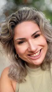 A vida é sobre mudanças. , As vezes, de endereço, outras, de aparência e,  na maioria das vezes, de atitudes. , ., Pra quem não me conhece, prazer,  sou a Ana Maria Canton., Pra quem já me conhece a ...