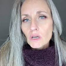 ✌️✌️✌️#failureisnotanoption #dontholdyourbreath #platinum #blueeyes  #plumtones #motivation #beauty #bellame #realtalk #thisis52 #peaceoutpeeps